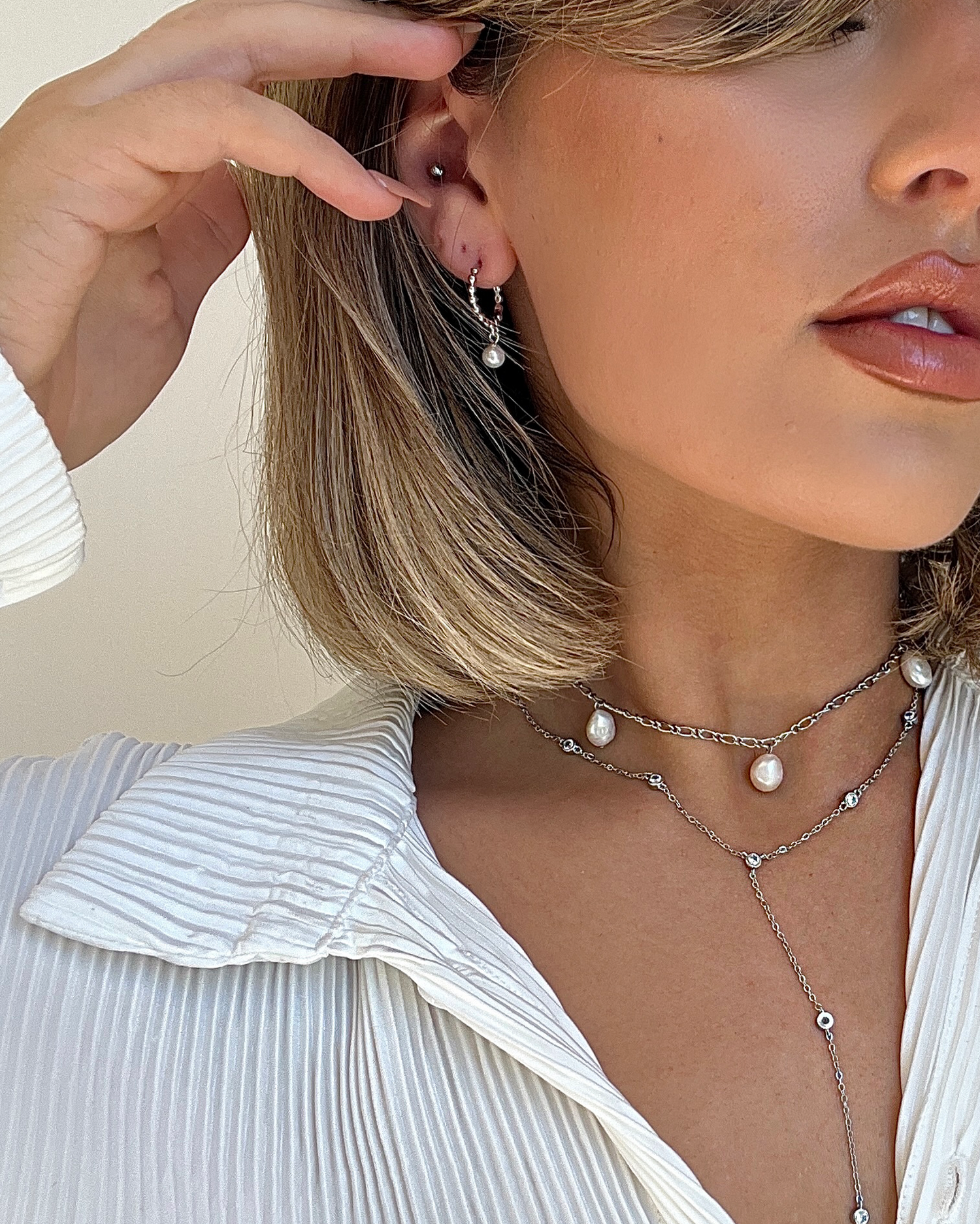 Izoa Eliza Earrings Silver Pearl